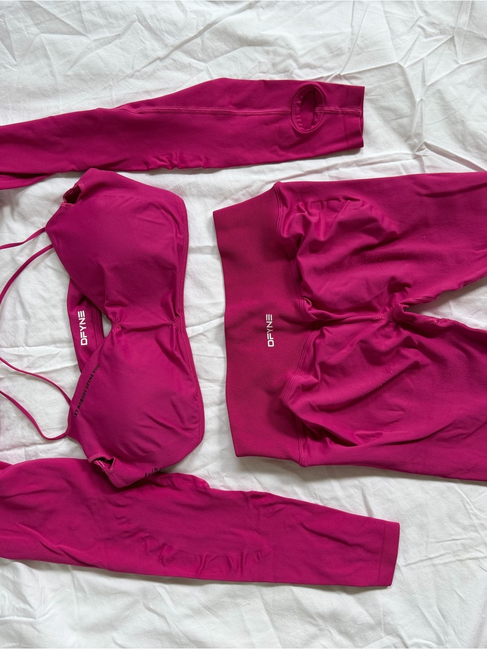 DFYNE Women's Fuchsia Three-Piece Active Set - Crop Top & Long Sleeve - Picture 4 of 6
